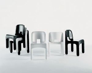 Stuhl "4867" von Kartell (Design: Joe Colombo)