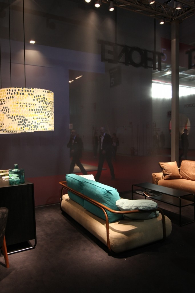 Bentwood Sofa 2002 von Christian Werner für Thonet, gesehen bei Mailänder Möbelmesse 2015