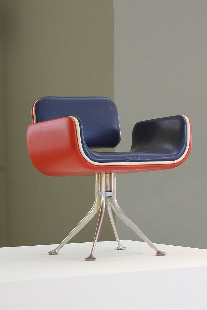 Ein Stuhldesign Aus Dem Jahr 1966 Von Alexander Girard Fur L