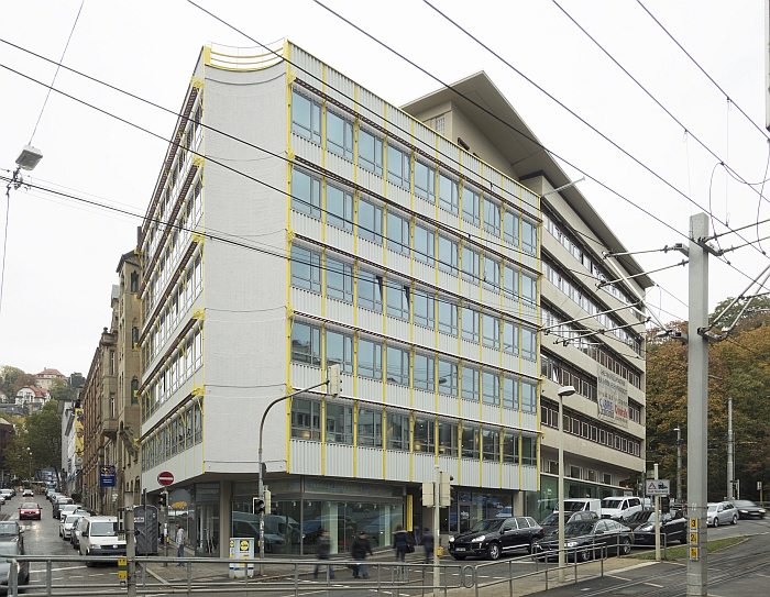 LOBA Haus Stuttgart by Rolf Gutbrod and Paul Stohrer one of those once threatened buildings whose future is now secure. (Photo Copyright Wilfried Dechau)