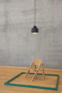 Lillys Chair von Sebastian Jorgensen für We do Wood, Much More Than One Good Chair. Design & Gesellschaft in Dänemark @ Felleshus Berlin