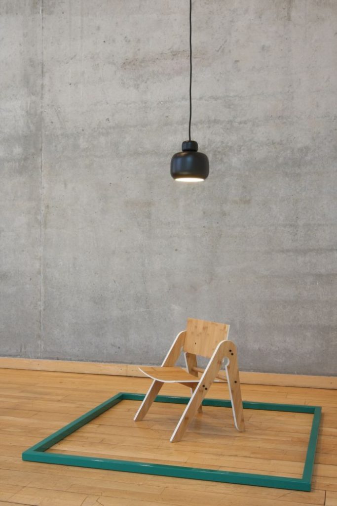 Lillys Chair von Sebastian Jorgensen für We do Wood, Much More Than One Good Chair. Design & Gesellschaft in Dänemark @ Felleshus Berlin