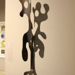 Eine Splint-Skulptur von Ray Eames, gesehen bei "Charles & Ray Eames. The Power of Design", Vitra Design Museum