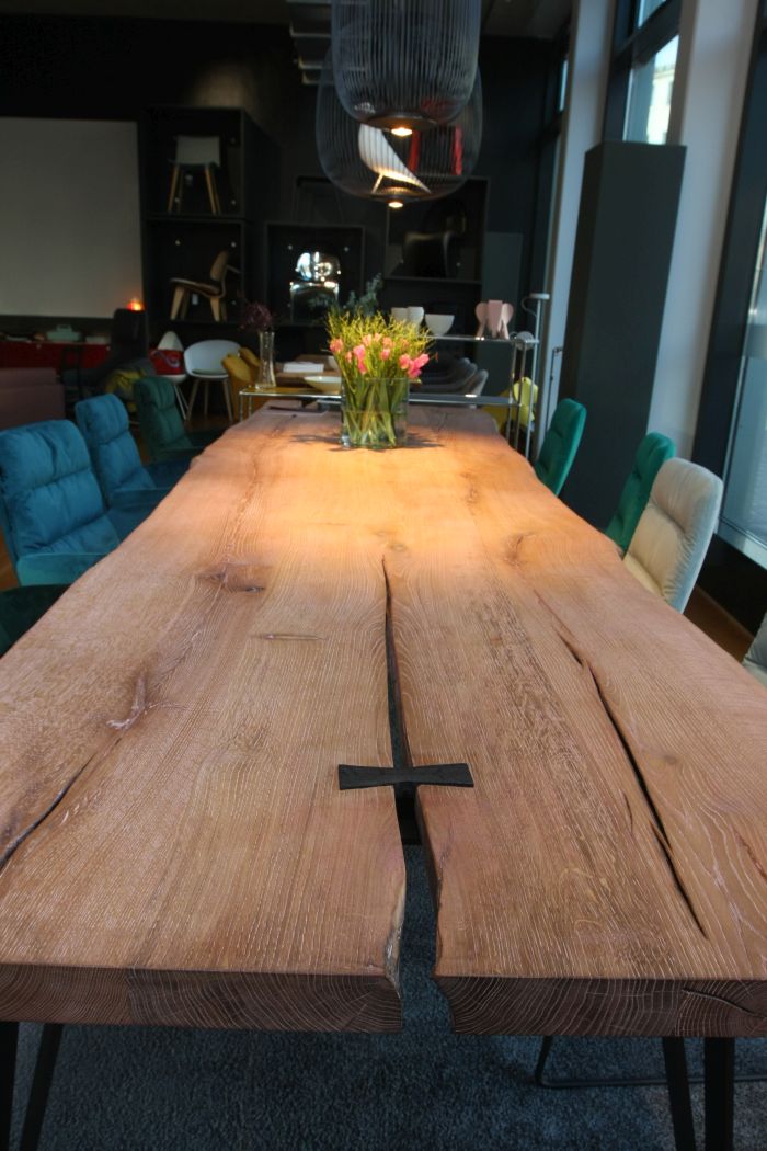 Nightingale Tisch von Nick Pyka für KFF, gesehen @ Dining Room mit ASCO und KFF, smow Köln, Passagen Köln 2019