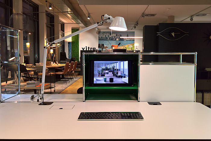 USM Haller desk with integrated monitor, as seen at USM Haller HomeWork, smow Köln