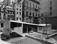 Haus von Marcel Breuer im
Garten des MoMA, New York City
(USA), 1948.