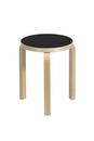 Stool 60, Sitz Lino schwarz, Beine Birke klar lackiert