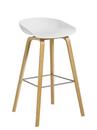 Details Hay About A Stool AAS 32 About A Stool AAS 32, Barvariante: Sitzhöhe 74 cm, Eiche lackiert, weiß