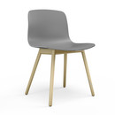 About A Chair AAC 12, Concrete grey, Eiche lackiert