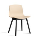 About A Chair AAC 12, Pale peach 2.0, Eiche schwarz lackiert