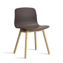 About A Chair AAC 12, Raisin 2.0, Eiche lackiert