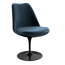 Saarinen Tulip Stuhl, drehbar, gepolsterte Innenschale und Sitzkissen, schwarz, Night Blue (Eva 170)