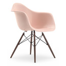 Eames Plastic Armchair RE DAW, Zartrosé, Ohne Polsterung, Ohne Polsterung, Standardhöhe - 43 cm, Ahorn dunkel