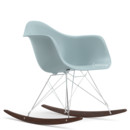 Eames Plastic Armchair RE RAR, Eisgrau, Verchromt, Ahorn dunkel