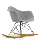 Eames Plastic Armchair RE RAR, Hellgrau, Beschichtet basic dark, Ahorn gelblich