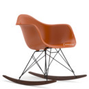 Eames Plastic Armchair RE RAR, Rostorange, Beschichtet basic dark, Ahorn dunkel