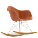 Eames Plastic Armchair RE RAR, Rostorange, Verchromt, Ahorn gelblich