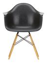 Eames Fiberglass Armchair DAW, Eames elephant hide grey, Ahorn gelblich