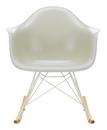 Eames Fiberglass Armchair RAR, Eames parchment, Weiß, Ahorn gelblich