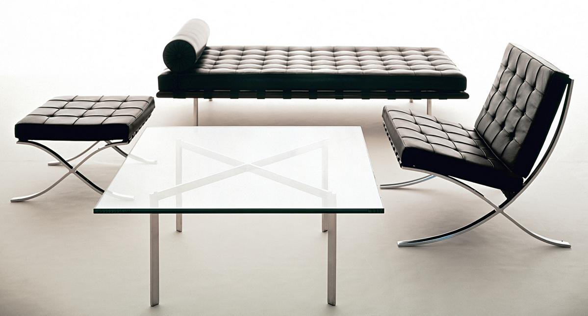 Barcelona Daybed with Barcelona Collection