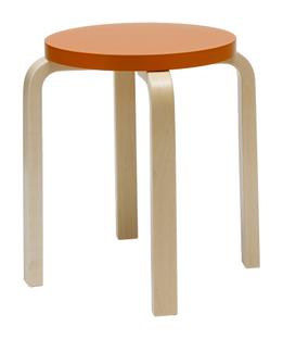 Stool E60 Sitz lackiert orange, Beine Birke klar lackiert