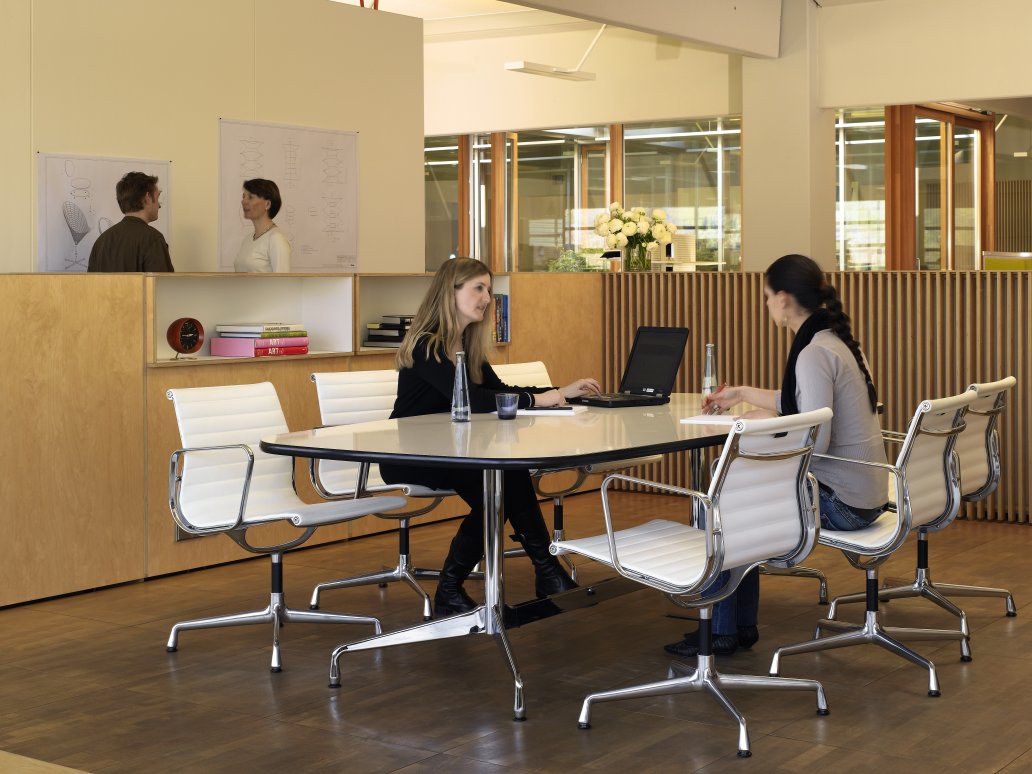 7 effektive Massnahmen für weniger Lärm am Arbeitsplatz - Lärm im Büro