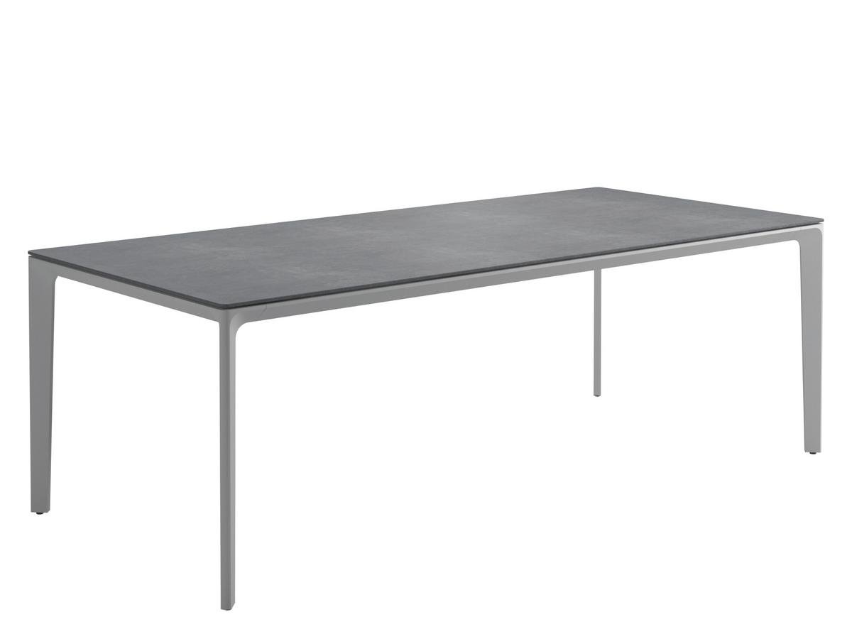 Gloster Carver Tisch Keramik Pulverbeschichtet Weiss L 220 X B 100 Cm Von Henrik Pedersen 2014 Designermobel Von Smow De
