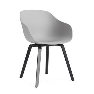 About A Chair AAC 222 Eiche schwarz lackiert|Concrete grey 2.0