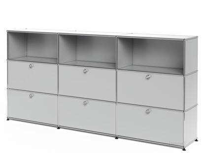 USM Haller Highboard XL, individualisierbar Lichtgrau RAL 7035|Offen|Mit 3 Klappen|Mit 3 Klappen