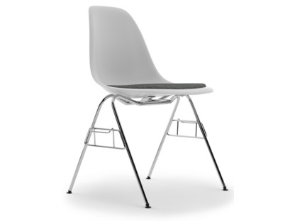 Eames Plastic Side Chair RE DSS Cotton white|Mit Sitzpolster|Nero / elfenbein|Mit Reihenverbindung (DSS)