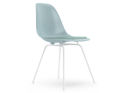 Eames Plastic Side Chair RE DSX Eisgrau|Mit Sitzpolster|Eisblau / elfenbein|Standardhöhe - 43 cm|Beschichtet weiß