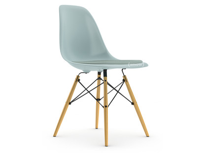 Eames Plastic Side Chair RE DSW Eisgrau|Mit Sitzpolster|Eisblau / elfenbein|Standardhöhe - 43 cm|Esche honigfarben