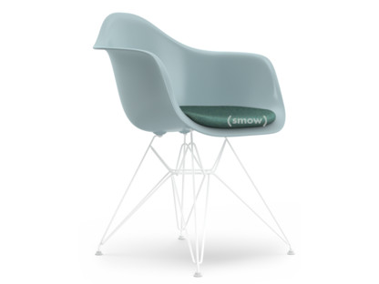 Eames Plastic Armchair RE DAR Eisgrau|Mit Sitzpolster|Eisblau / elfenbein|Standardhöhe - 43 cm|Beschichtet weiß