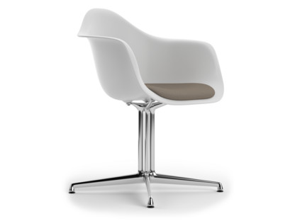 Eames Plastic Armchair RE DAL Cotton white|Mit Sitzpolster|Warmgrey / moorbraun