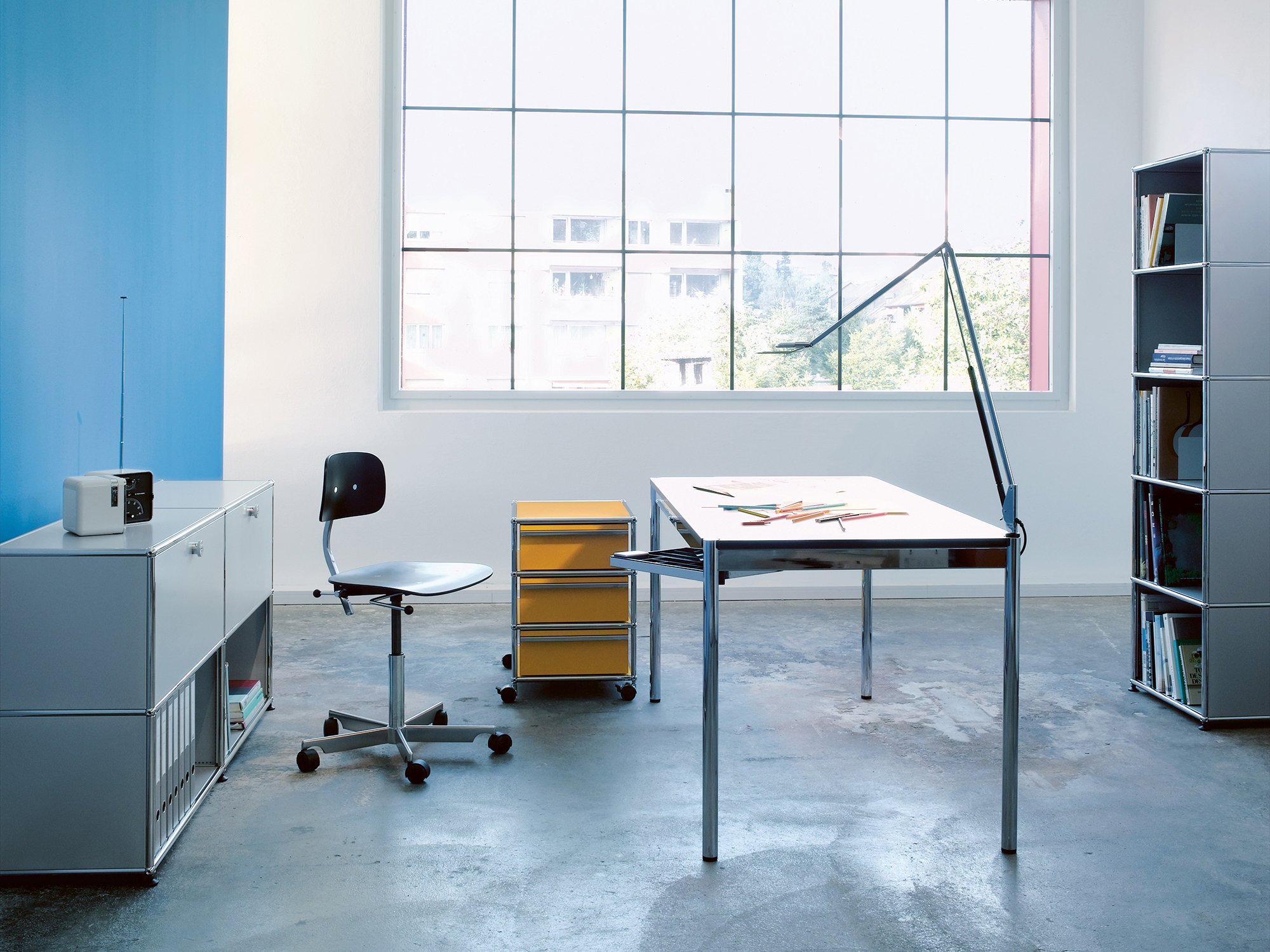 USM Lampenzapfen für USM Haller Tisch | USM Haller | USM Haller