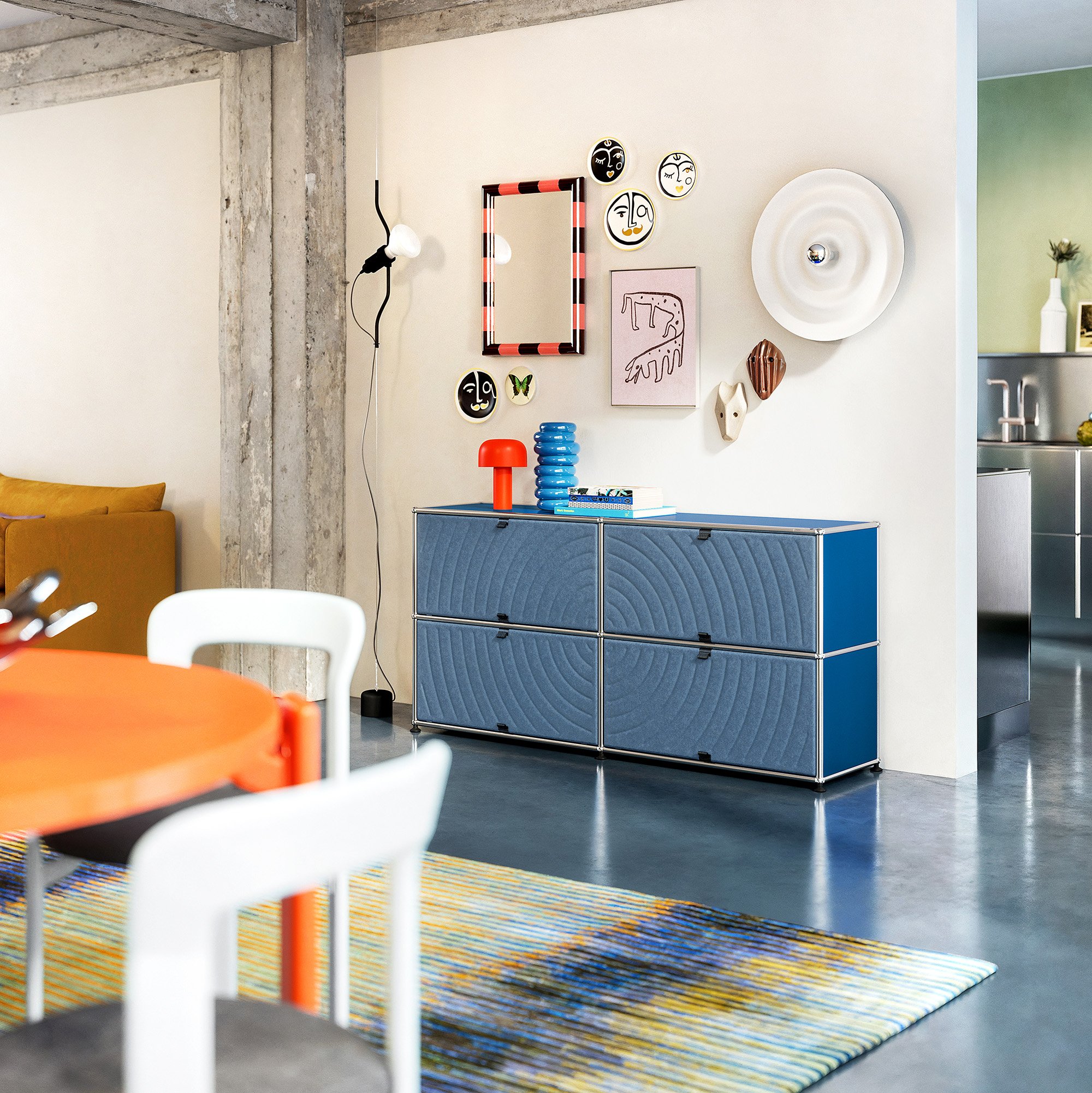 USM Haller Sideboard L mit vier USM Haller Soft Panels, rund | USM ...