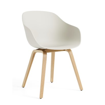 About A Chair AAC 222, Eiche lackiert, Melange cream 2.0