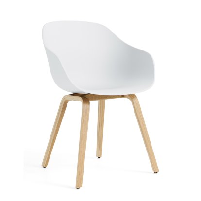 About A Chair AAC 222, Eiche lackiert, White 2.0
