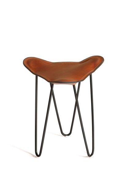 Trifolium Stool, Haselnuss, Stahl, schwarz pulverbeschichtet