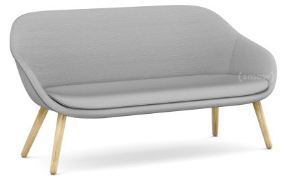 About A Lounge Sofa for Comwell, Steelcut Trio - hellgrau, Eiche lackiert