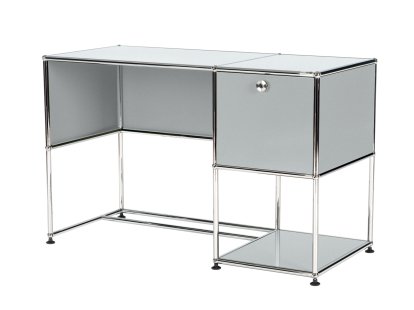 Details USM Haller USM Haller Home Office Schreibtisch USM Haller Home Office Schreibtisch, USM mattsilber, Mit Kabeldurchlass