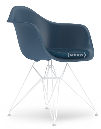 Eames Plastic Armchair DAR, Meerblau, Mit Sitzpolster, Meerblau / dunkelgrau, Standardhöhe - 43 cm, Beschichtet weiß