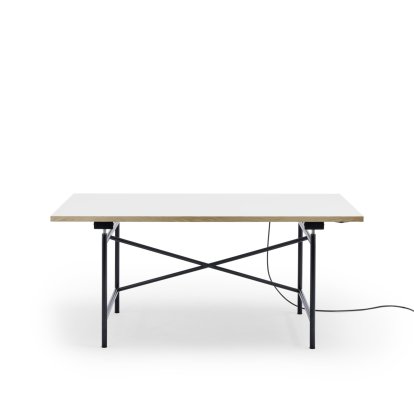 Eiermann 1 Tisch E (Elektrische Höhenverstellung), Melamin weiß mit Eichekante, 160 x 80 cm, Schwarz, Mit Kabelkanal