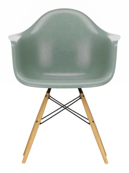 Eames Fiberglass Armchair DAW, Eames sea foam green, Esche honigfarben