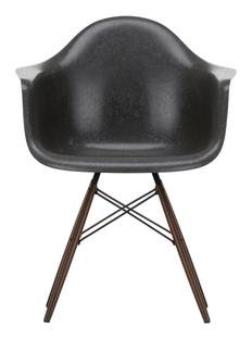 Eames Fiberglass Armchair DAW, Eames elephant hide grey, Ahorn dunkel